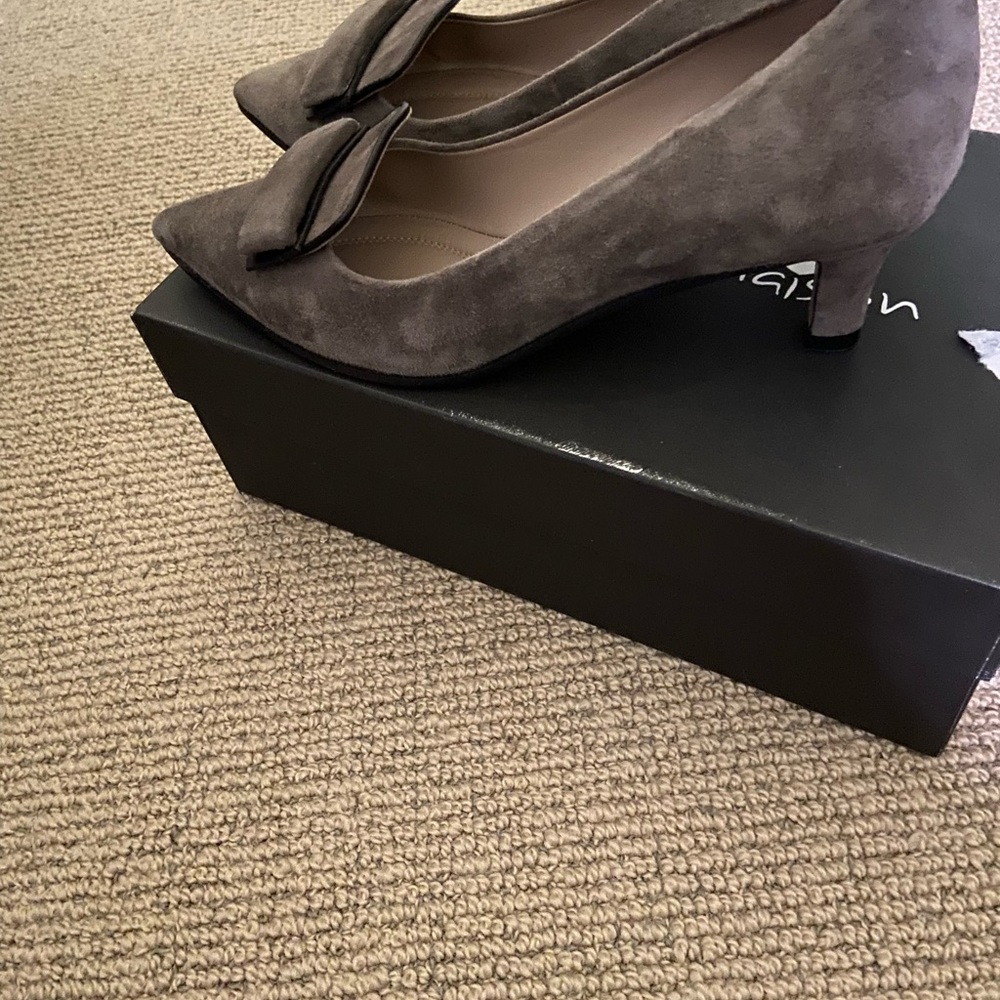 Taupe Suede hills worn once!